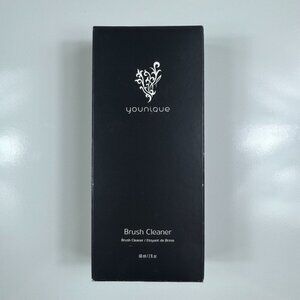 Younique Cosmetic Brush Cleaner NIB Spray Pump Bottle 2 fl. oz. Authentic